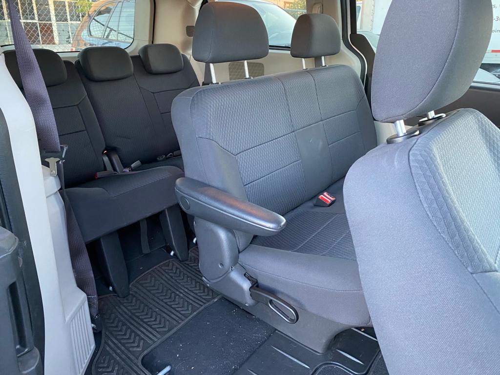 2010 Dodge Caravan SE