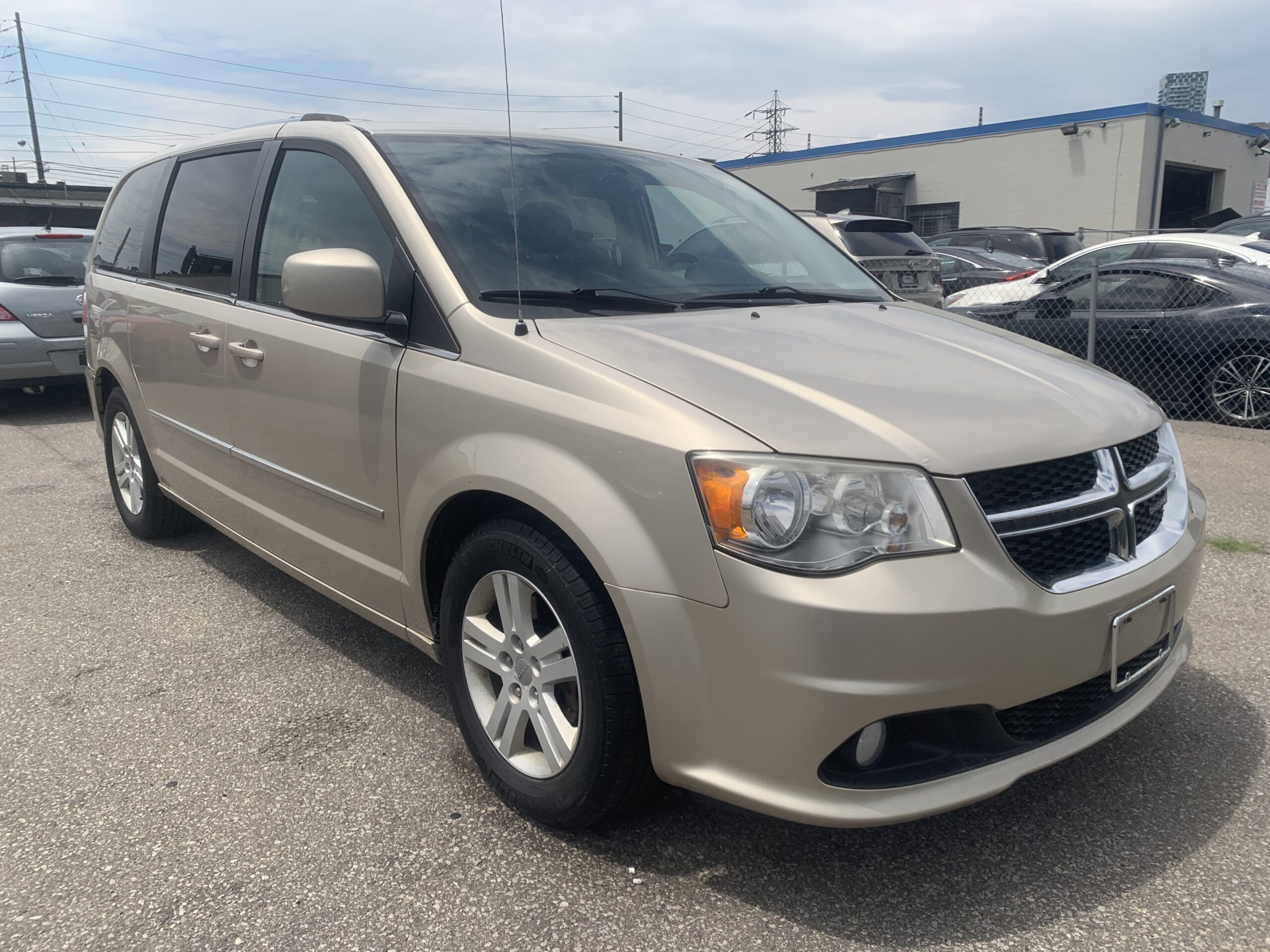 2013 Dodge Grand Caravan SXT-CREW