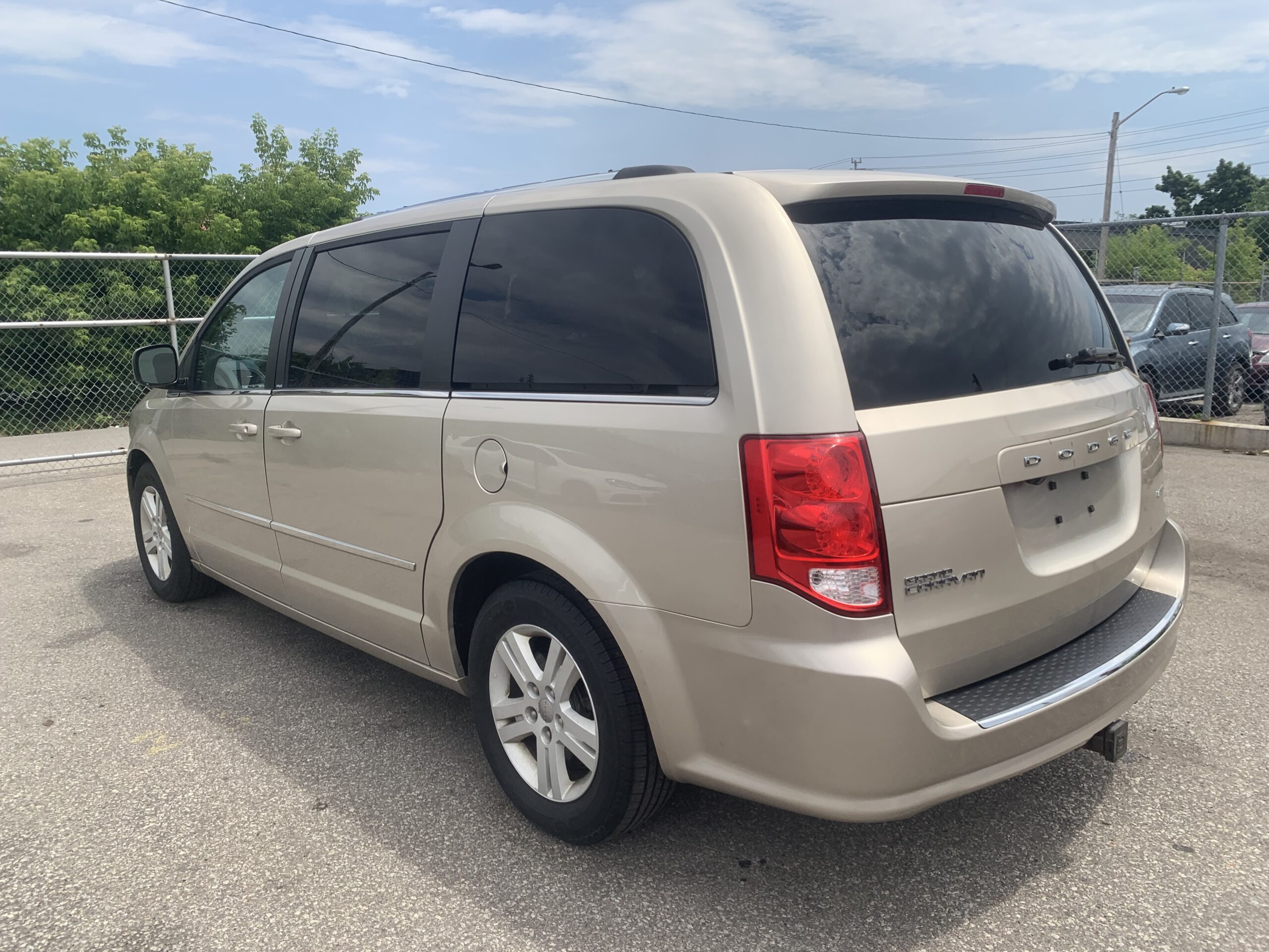2013 Dodge Grand Caravan SXT-CREW