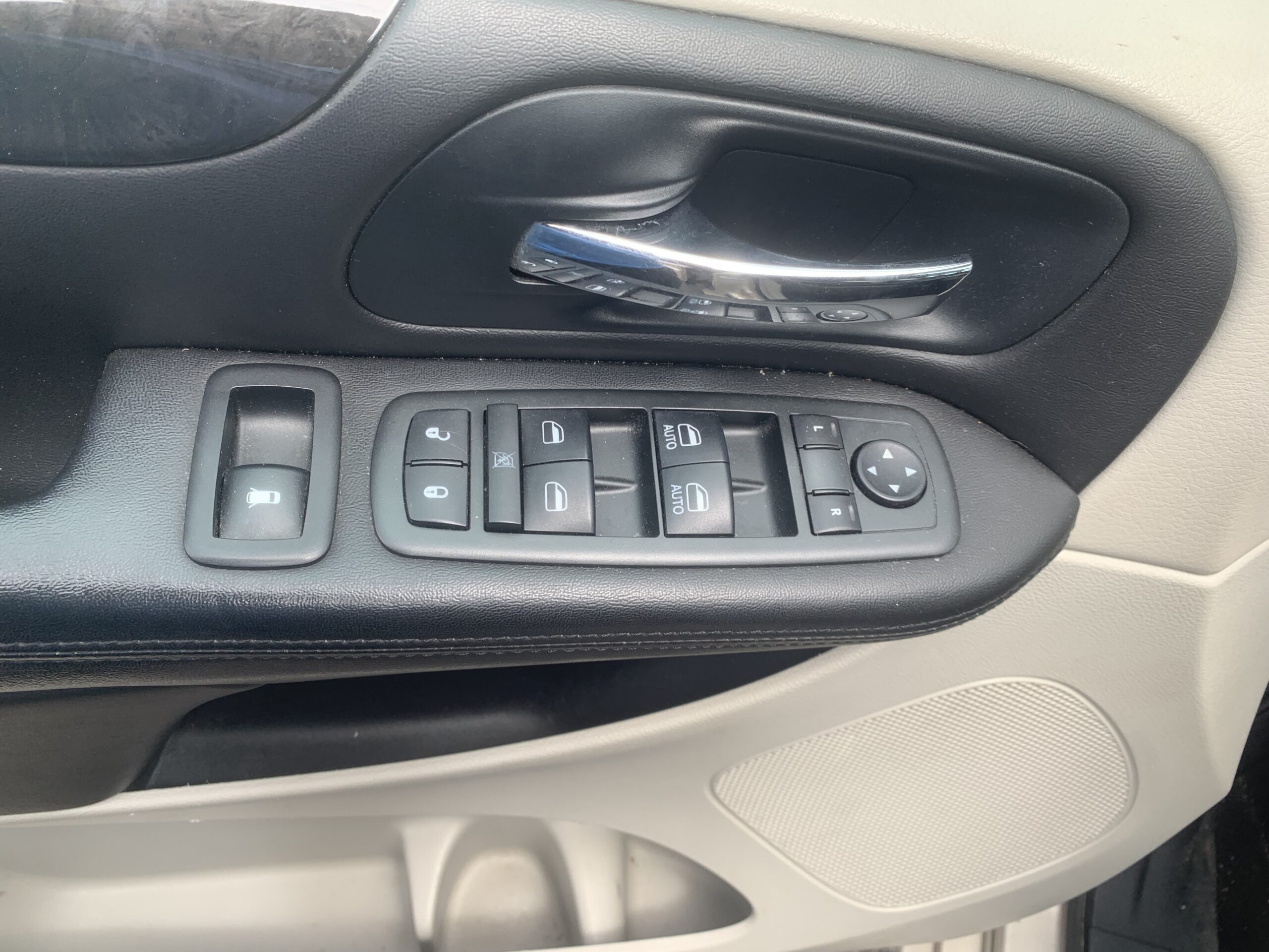 2013 Dodge Grand Caravan SXT-CREW