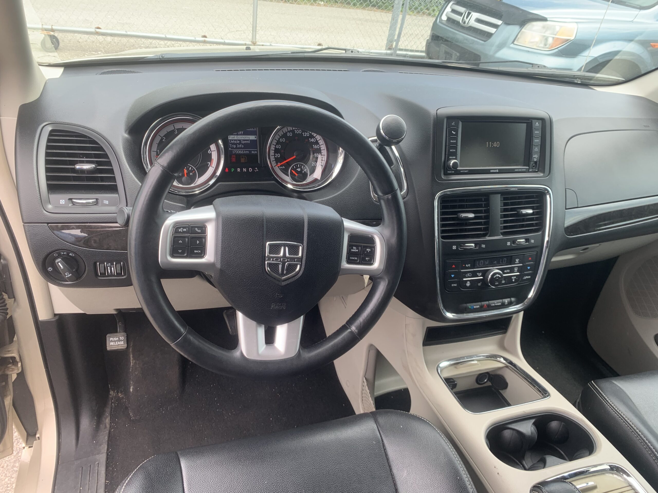 2013 Dodge Grand Caravan SXT-CREW