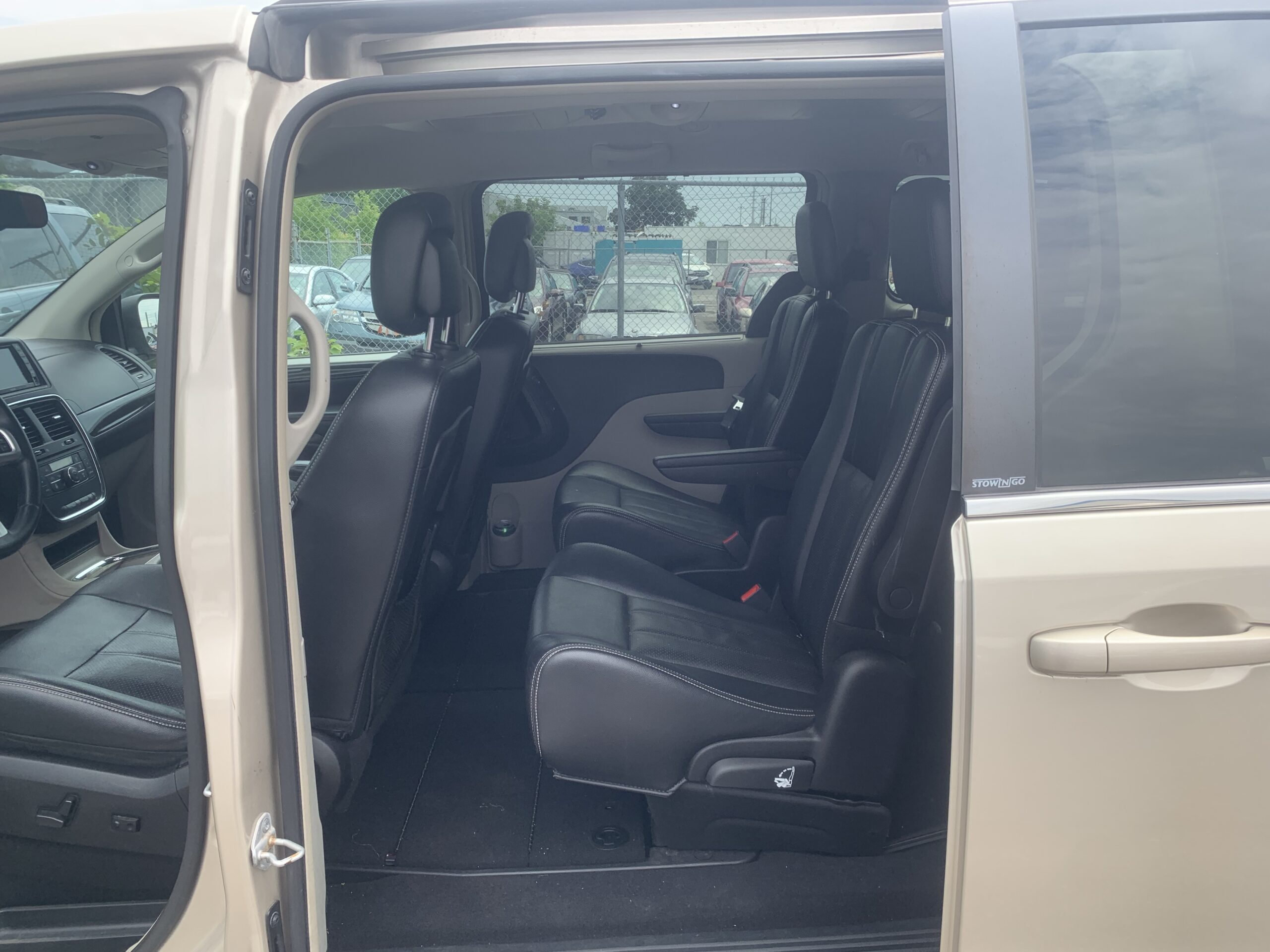 2013 Dodge Grand Caravan SXT-CREW