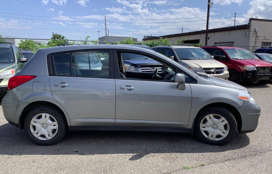 2010 Nissan Versa S