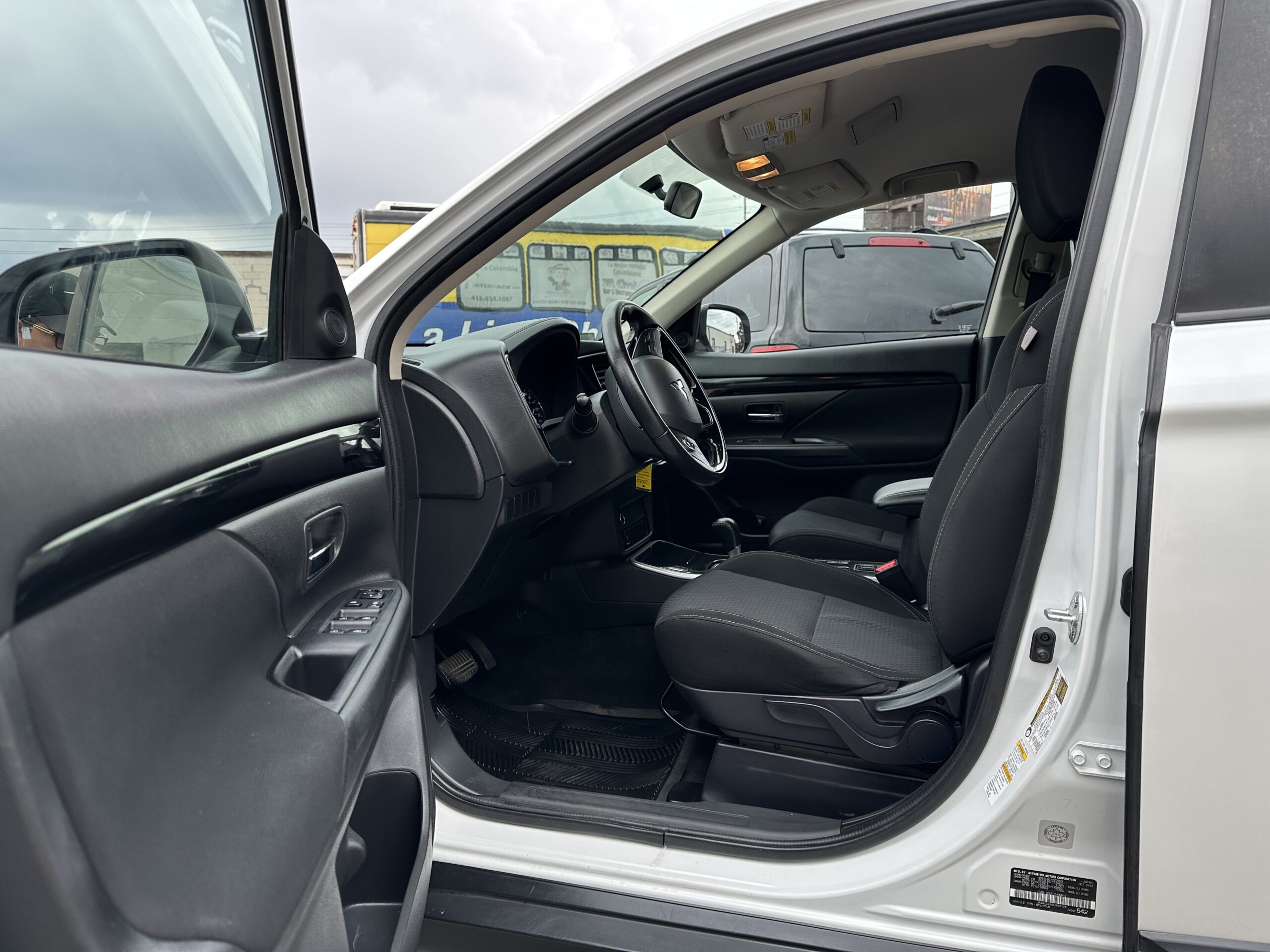 2019 Mitsubishi Outlander Es