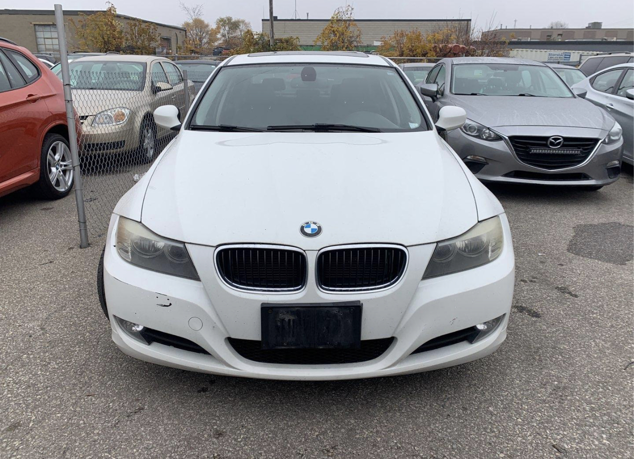 2011 BMW 323i