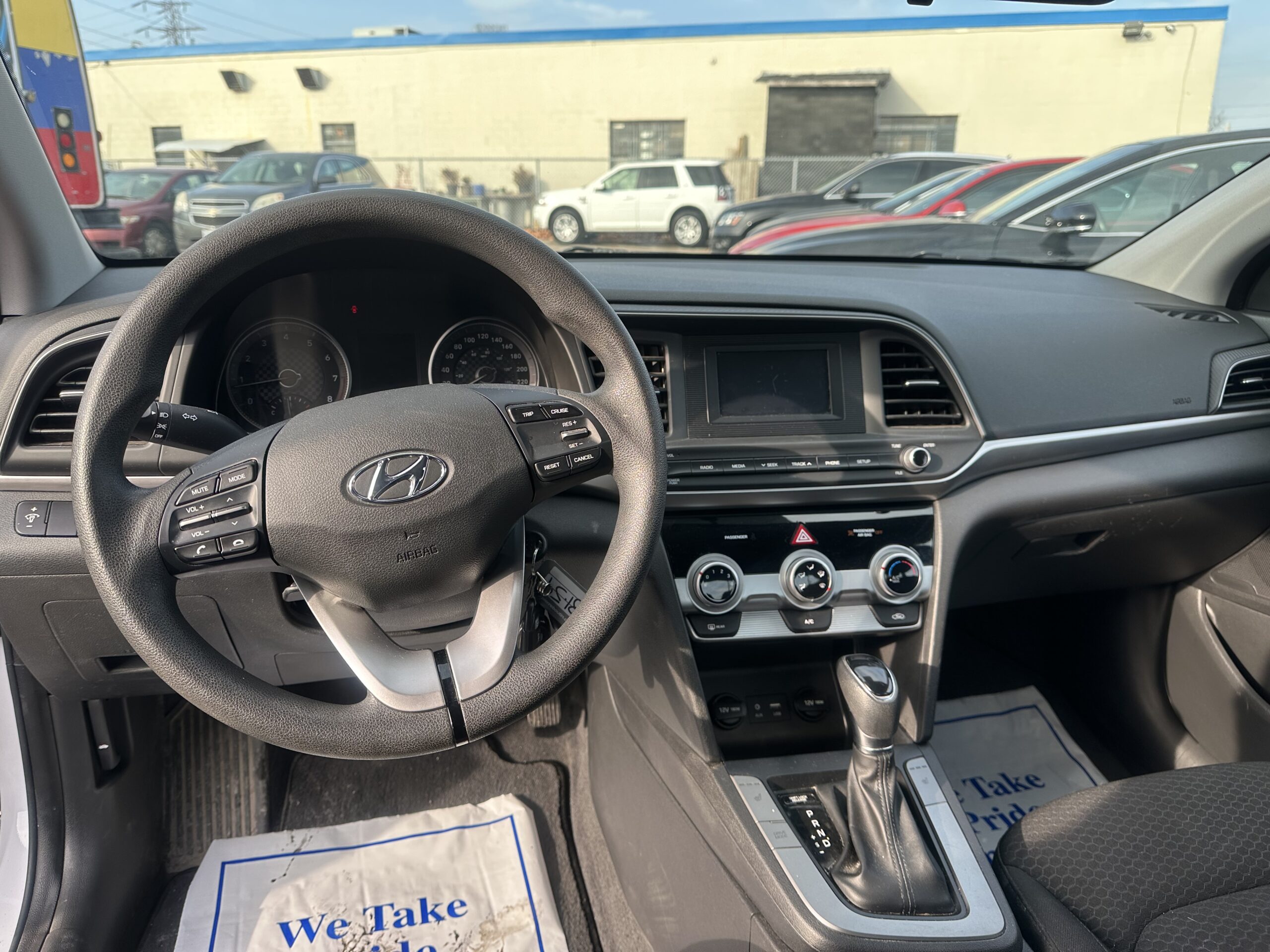 2019 Hyundai Elantra Essential