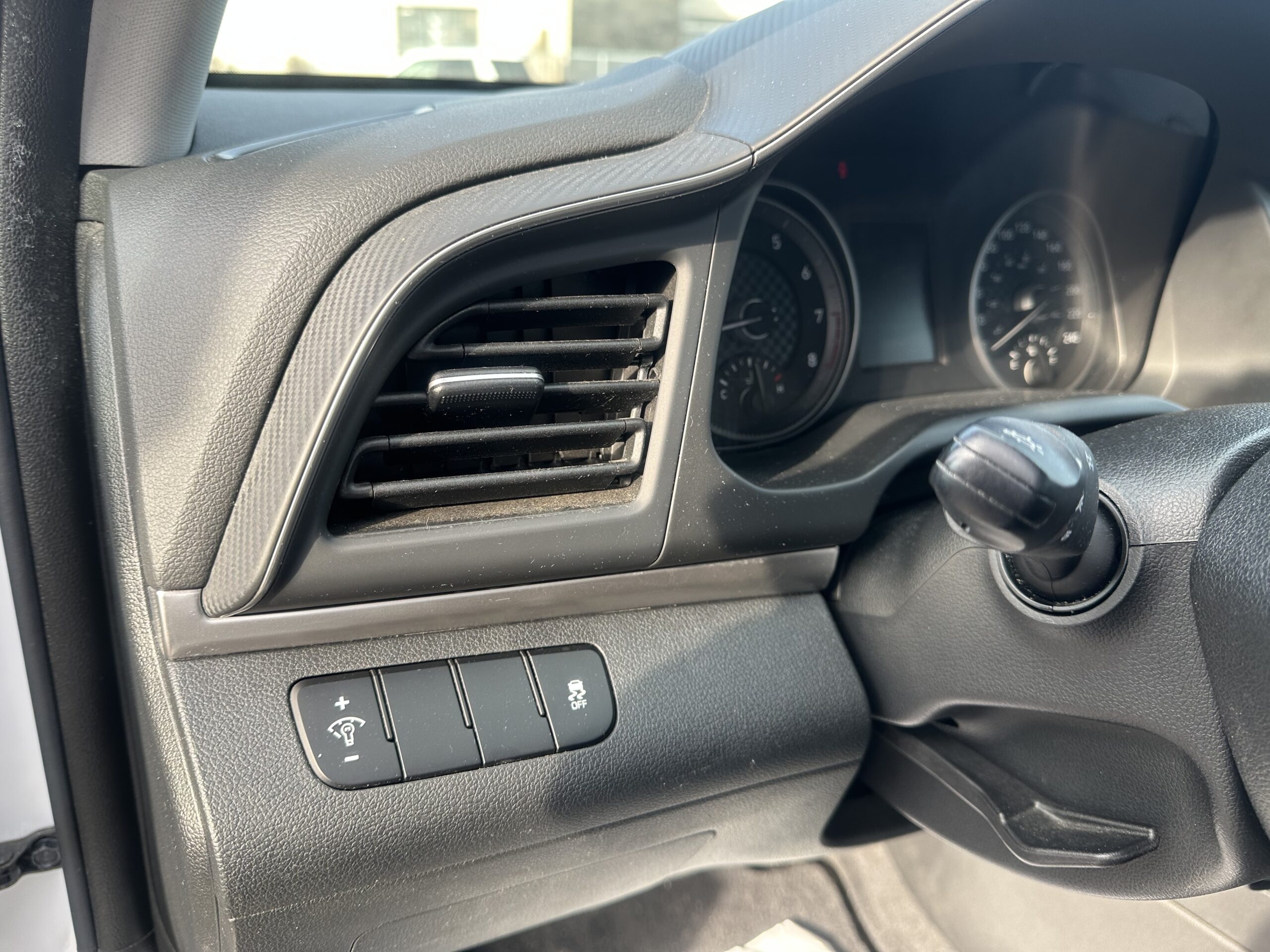 2019 Hyundai Elantra Essential