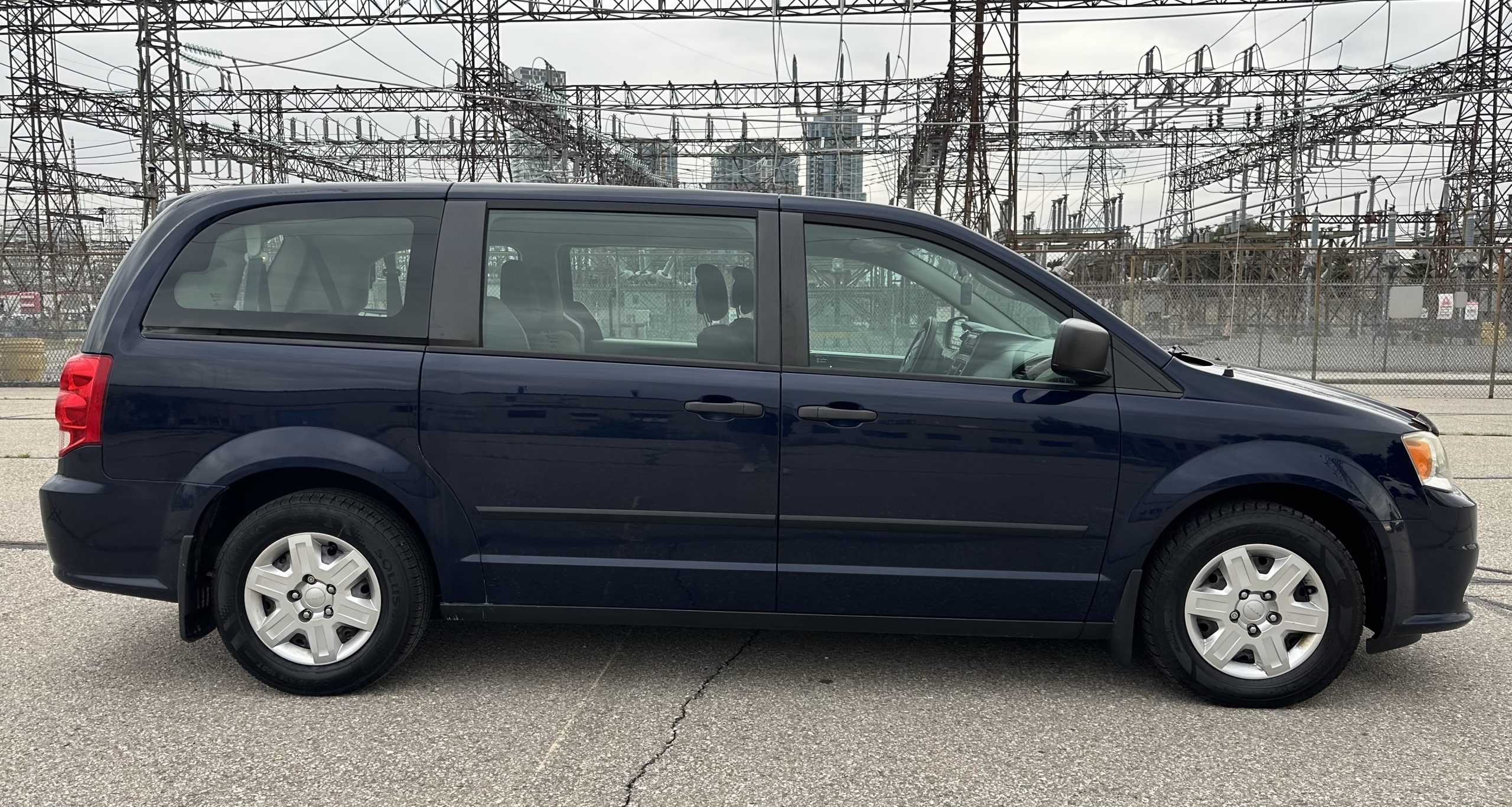 2013 Dodge Grand Caravan SE