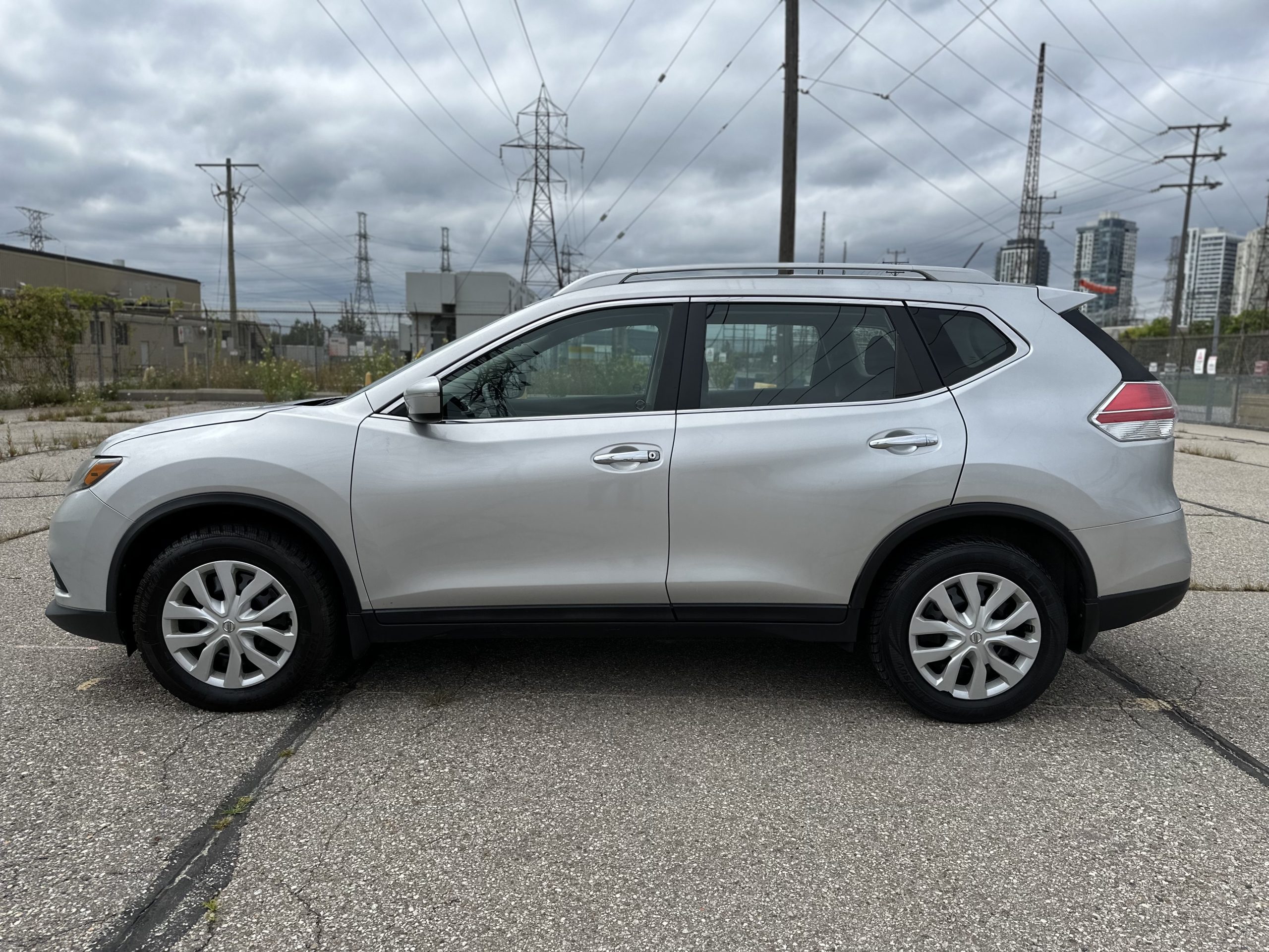 2015 Nissan Rogue S