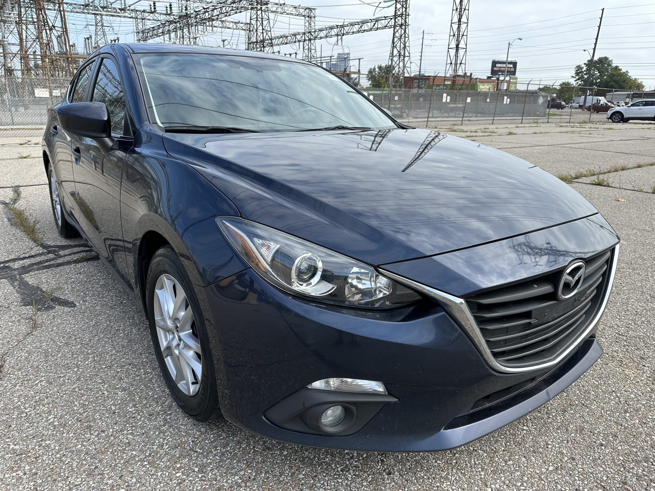 2014 Mazda 3 GS-Sky