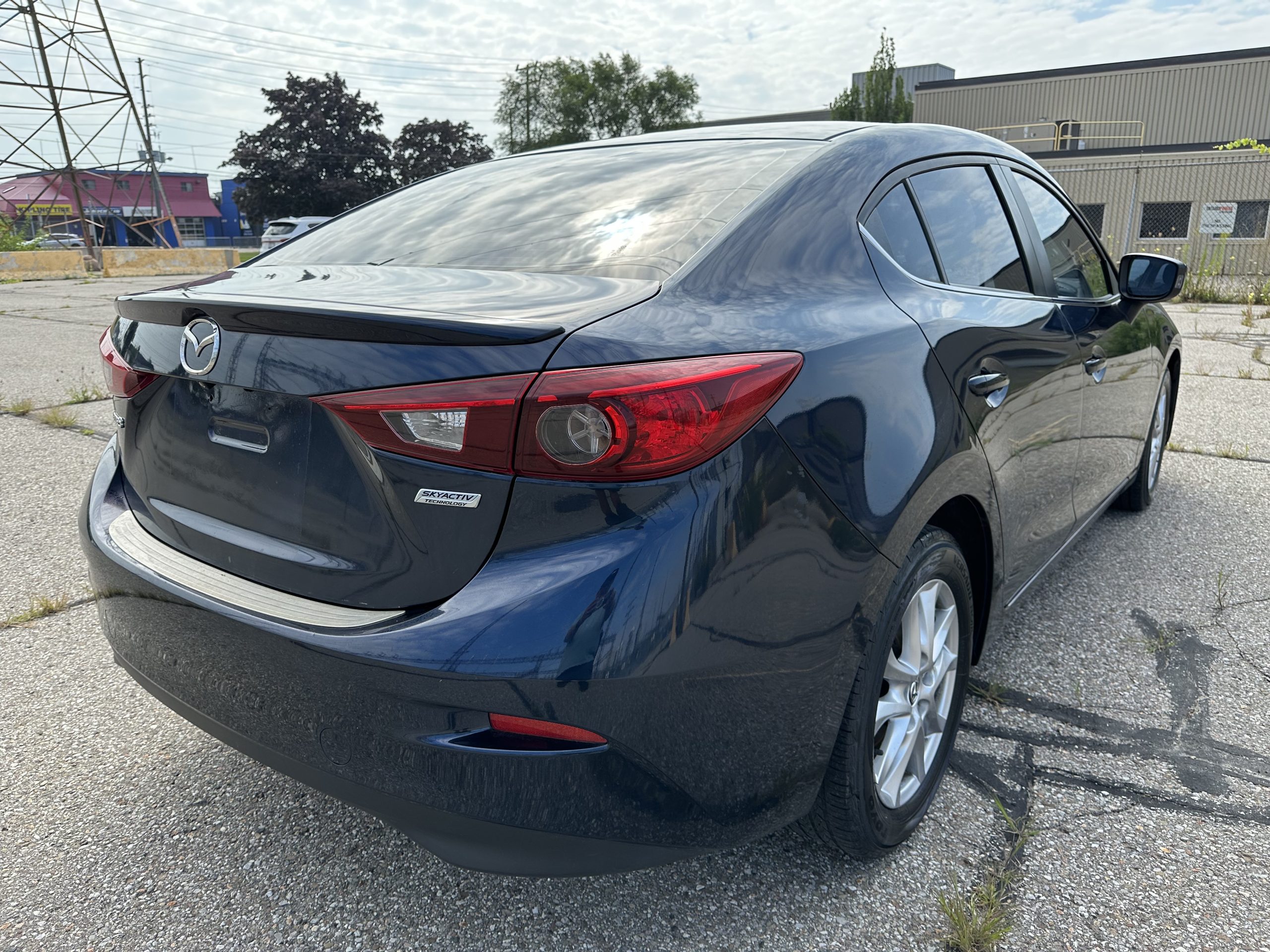 2014 Mazda 3 GS-Sky