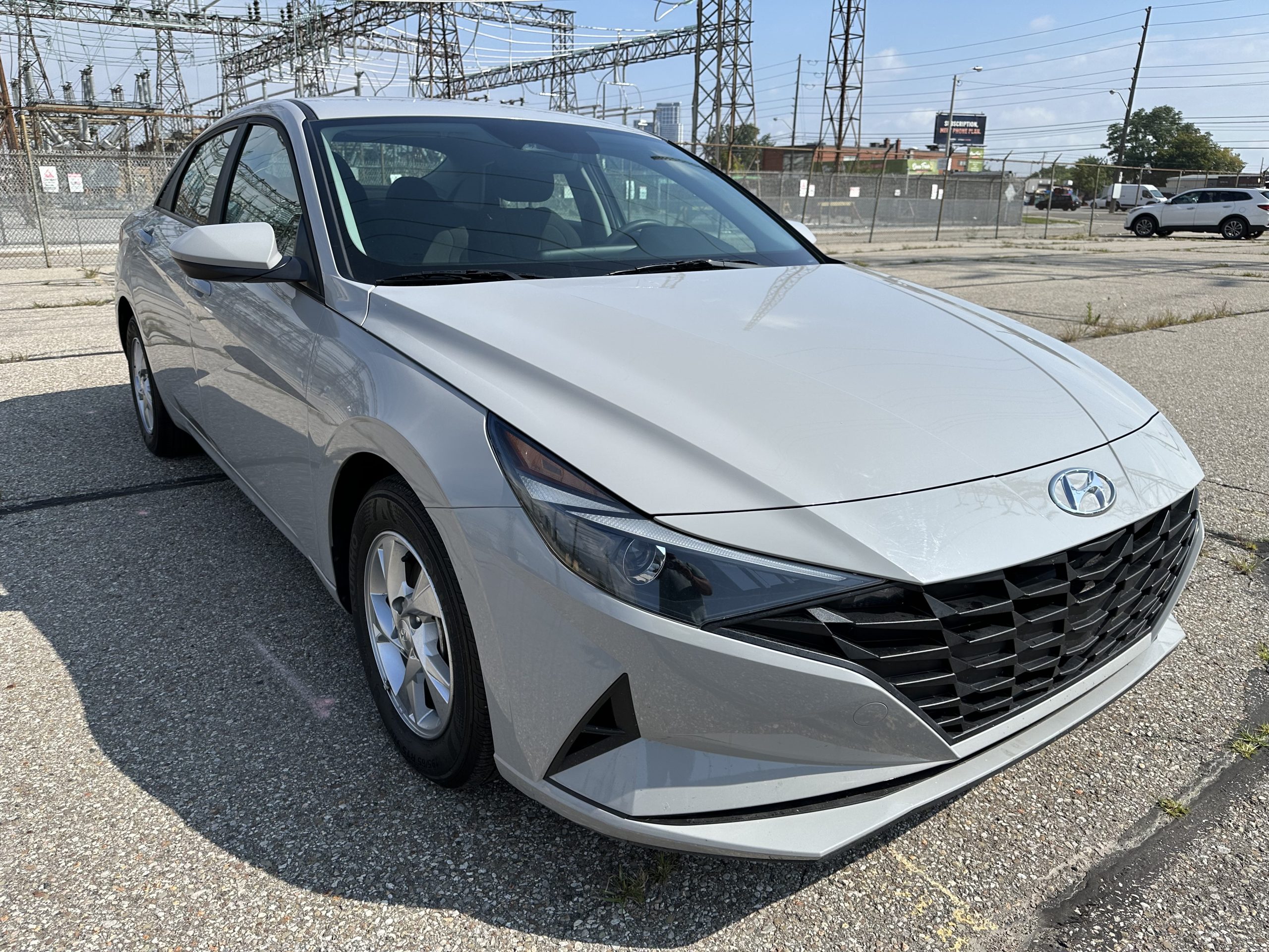 2022 Hyundai Elantra Essential IVT
