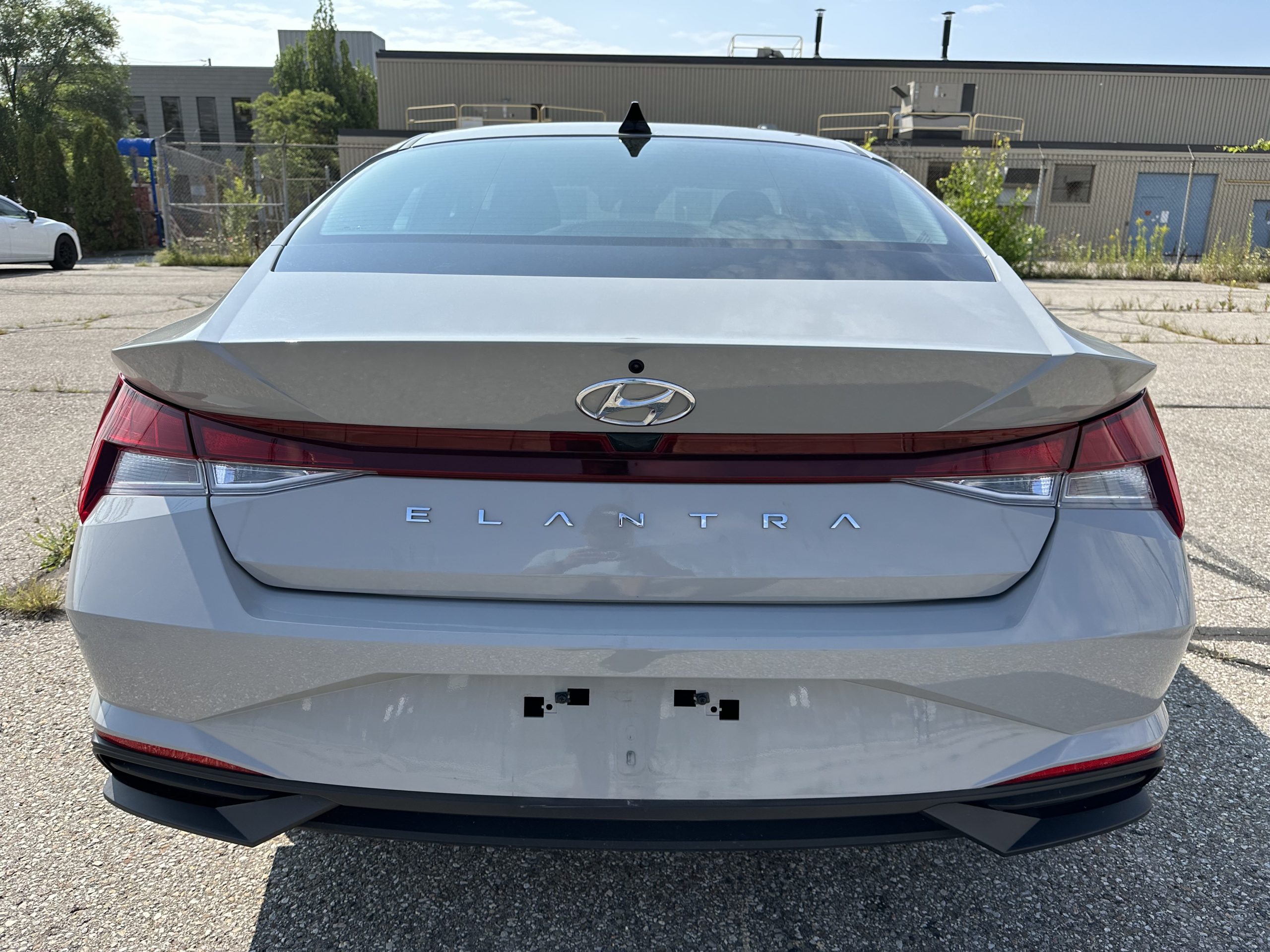 2022 Hyundai Elantra Essential IVT