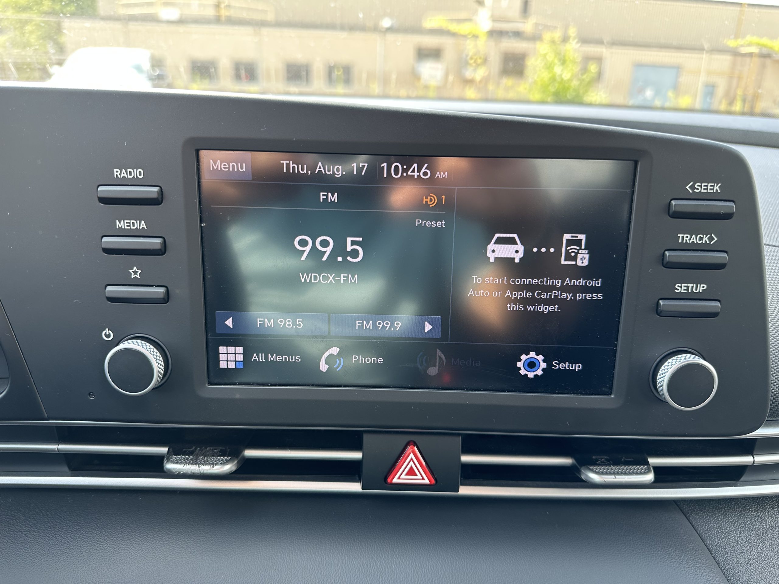 2022 Hyundai Elantra Essential IVT