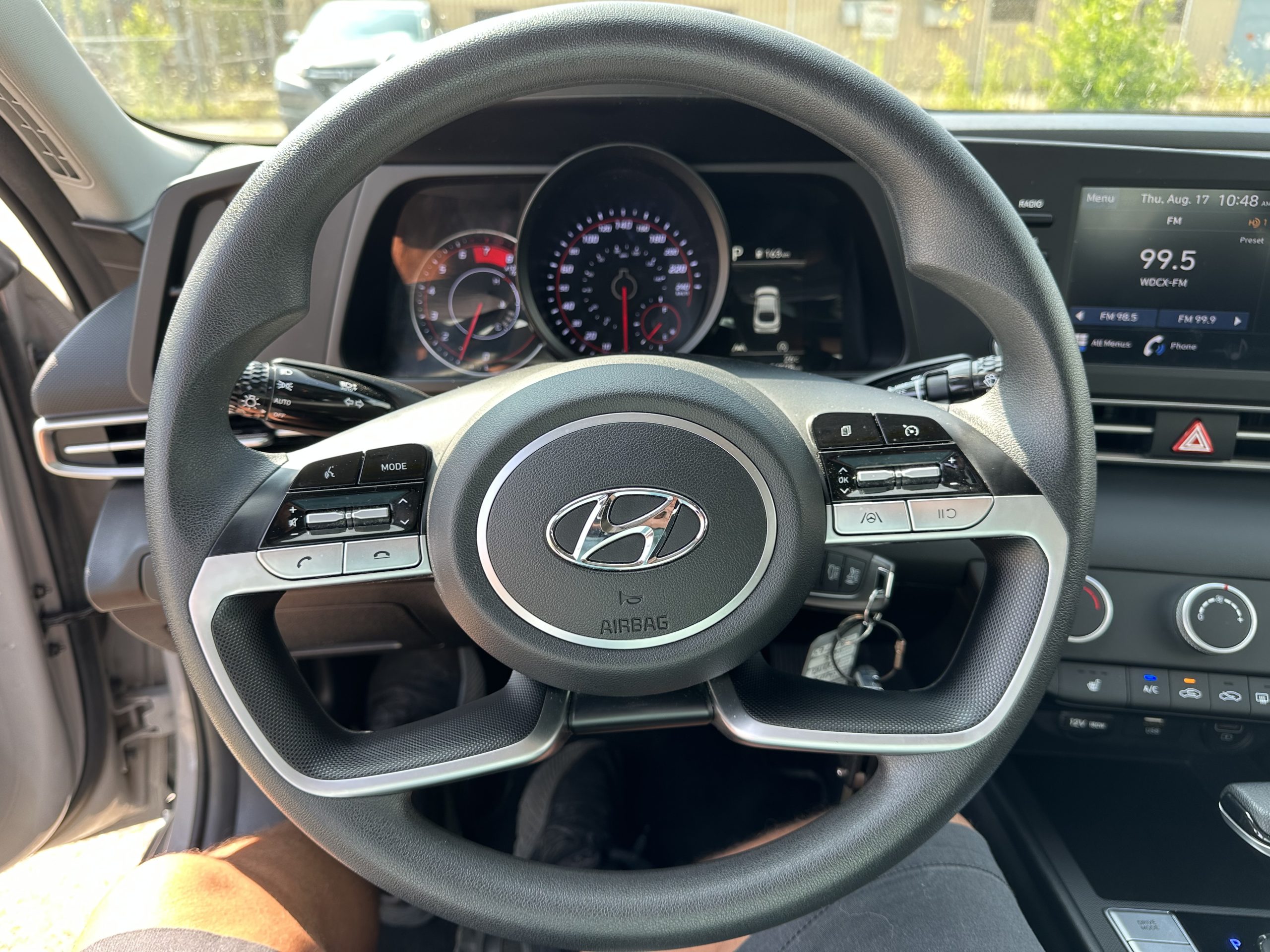 2022 Hyundai Elantra Essential IVT