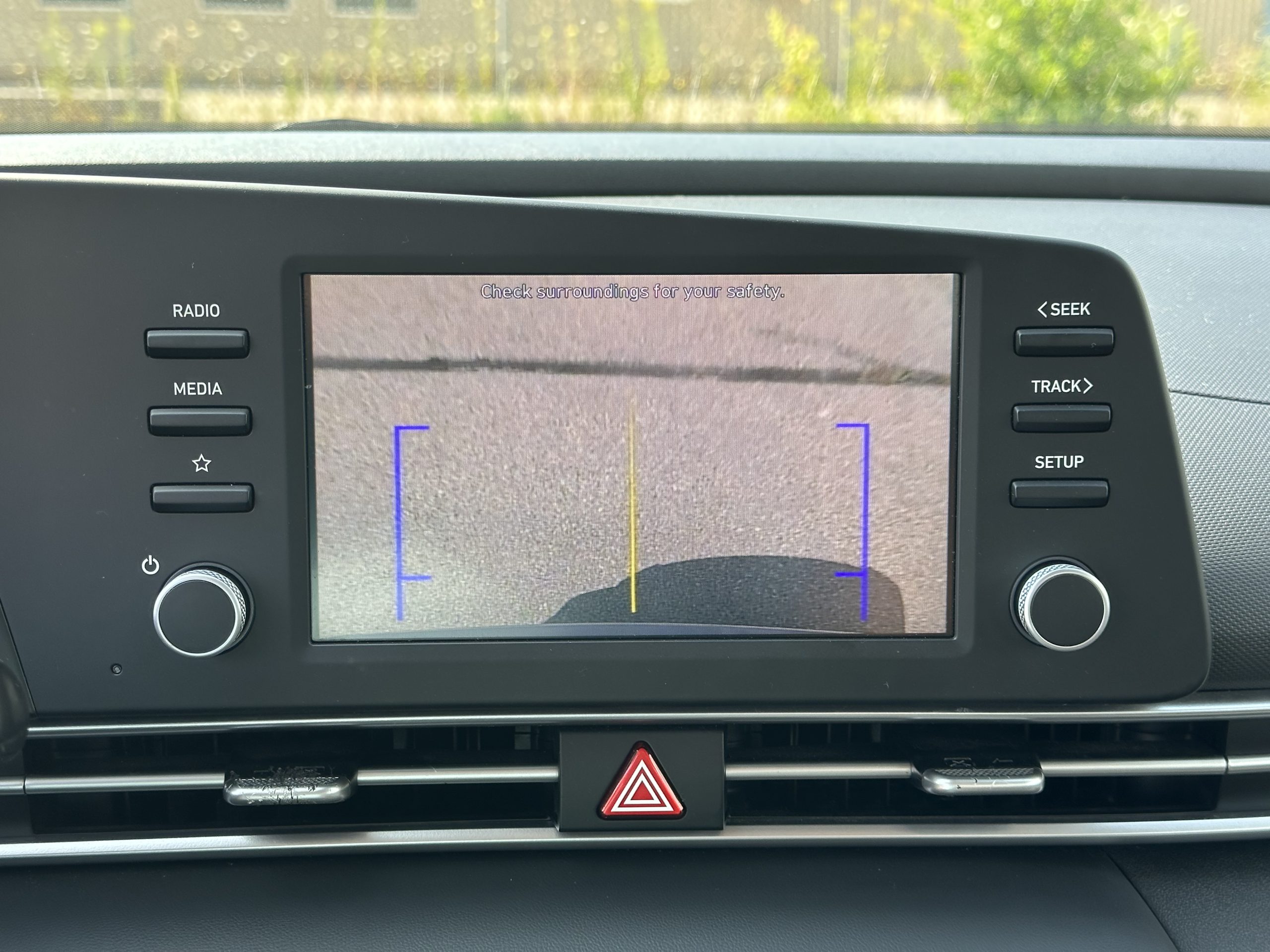 2022 Hyundai Elantra Essential IVT