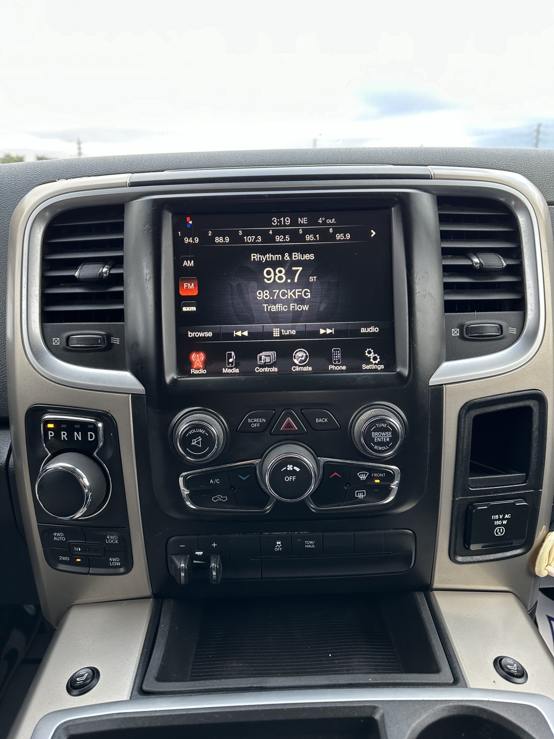 2014 RAM 1500 5.7L Outdoorsman