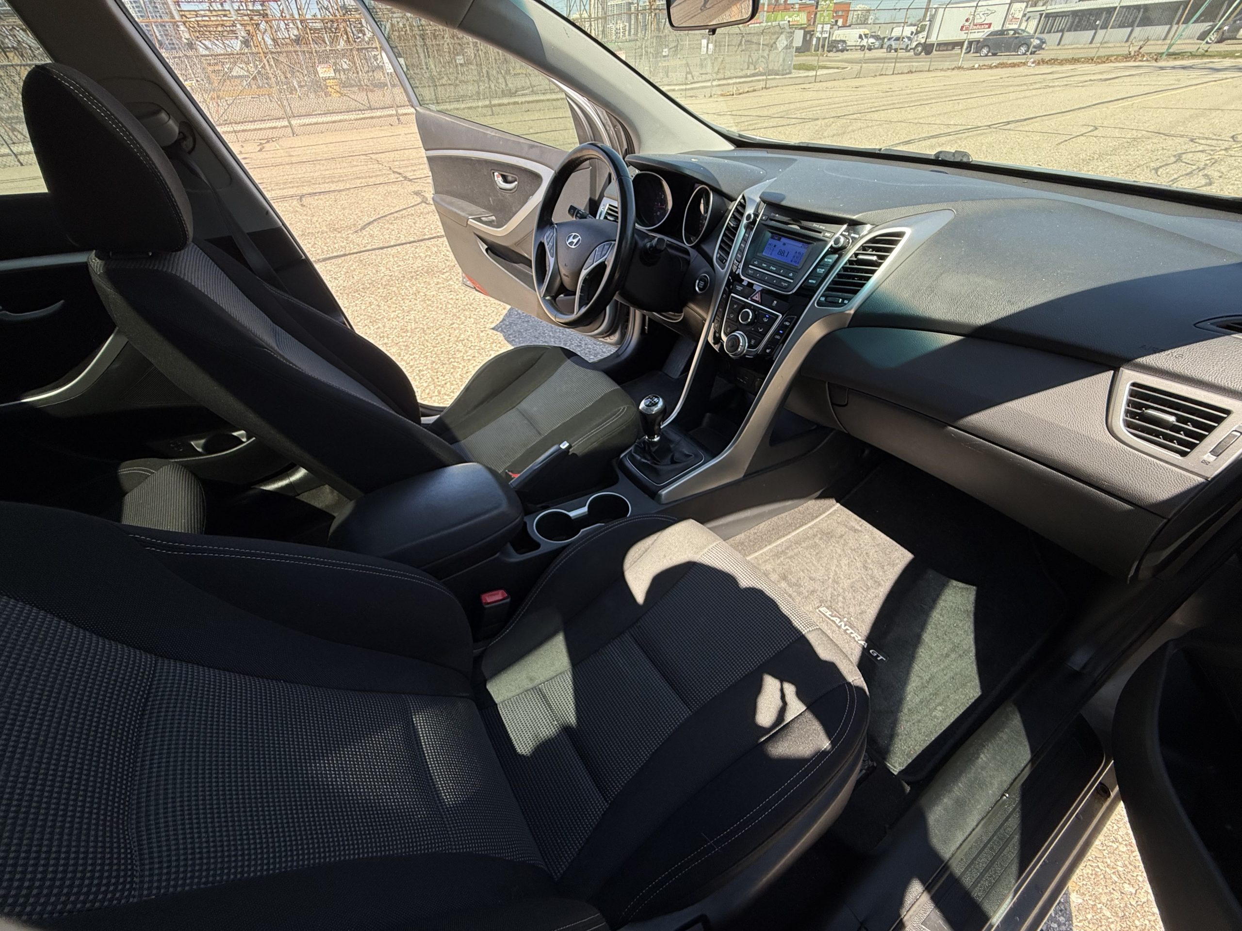 2016 Hyundai Elantra GT HB Man FWD