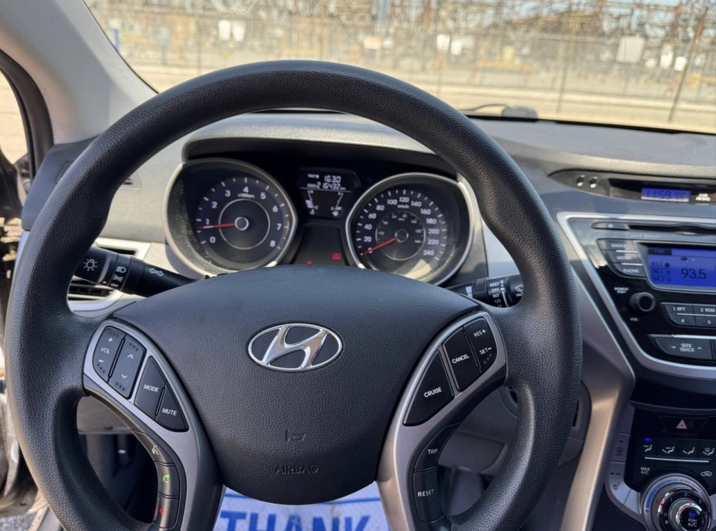 Hyundai Elantra GLS Man